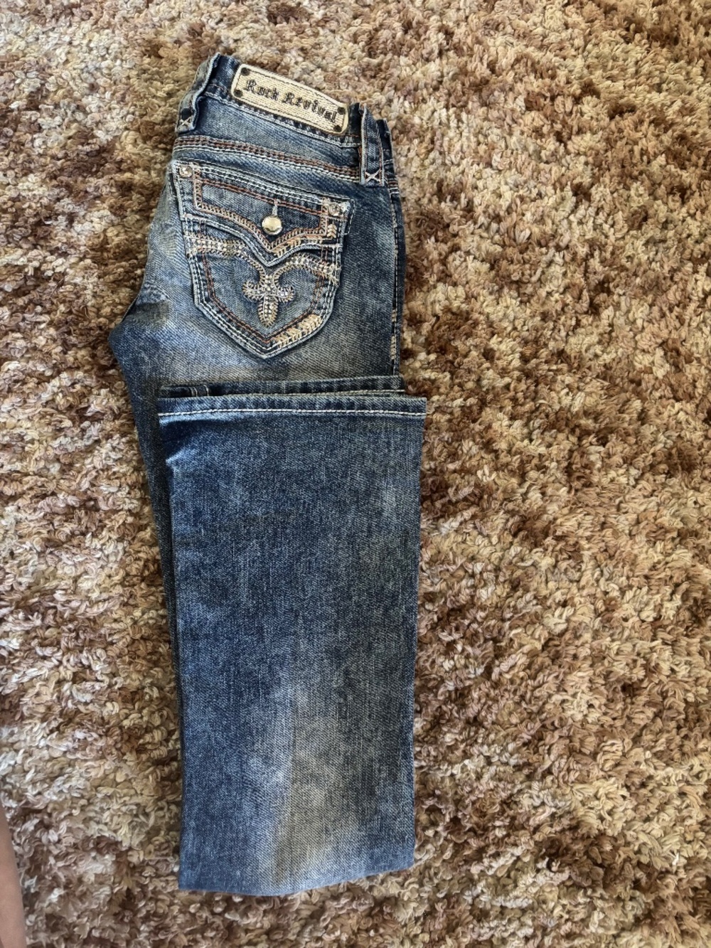 Rock revivals size 24